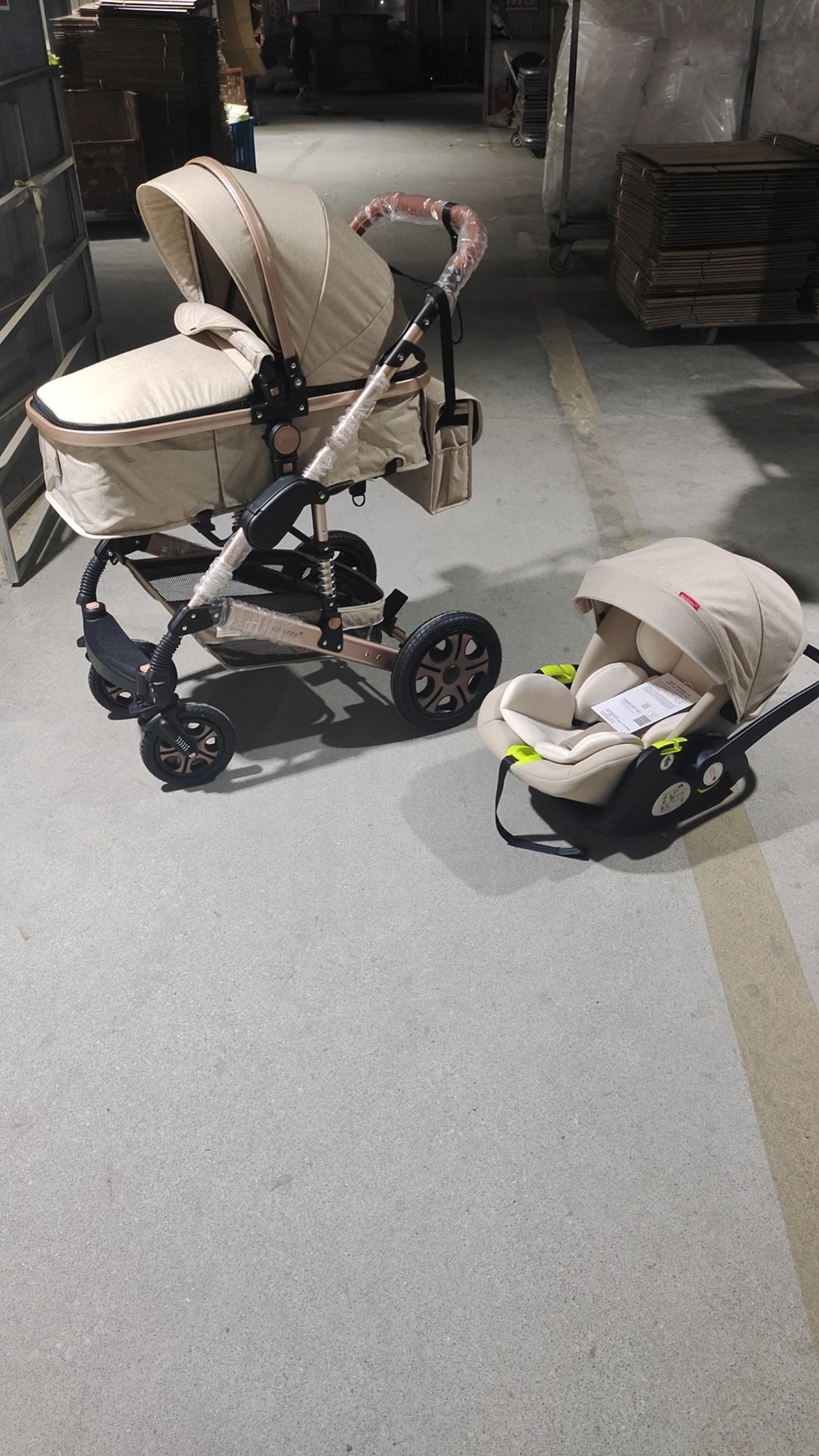 Baby Stroller Combo Car Seat - Infant Pushchair with Carry Cot Foldable Reversible Pram,Travel System with Isofix Base Upto 5lbs