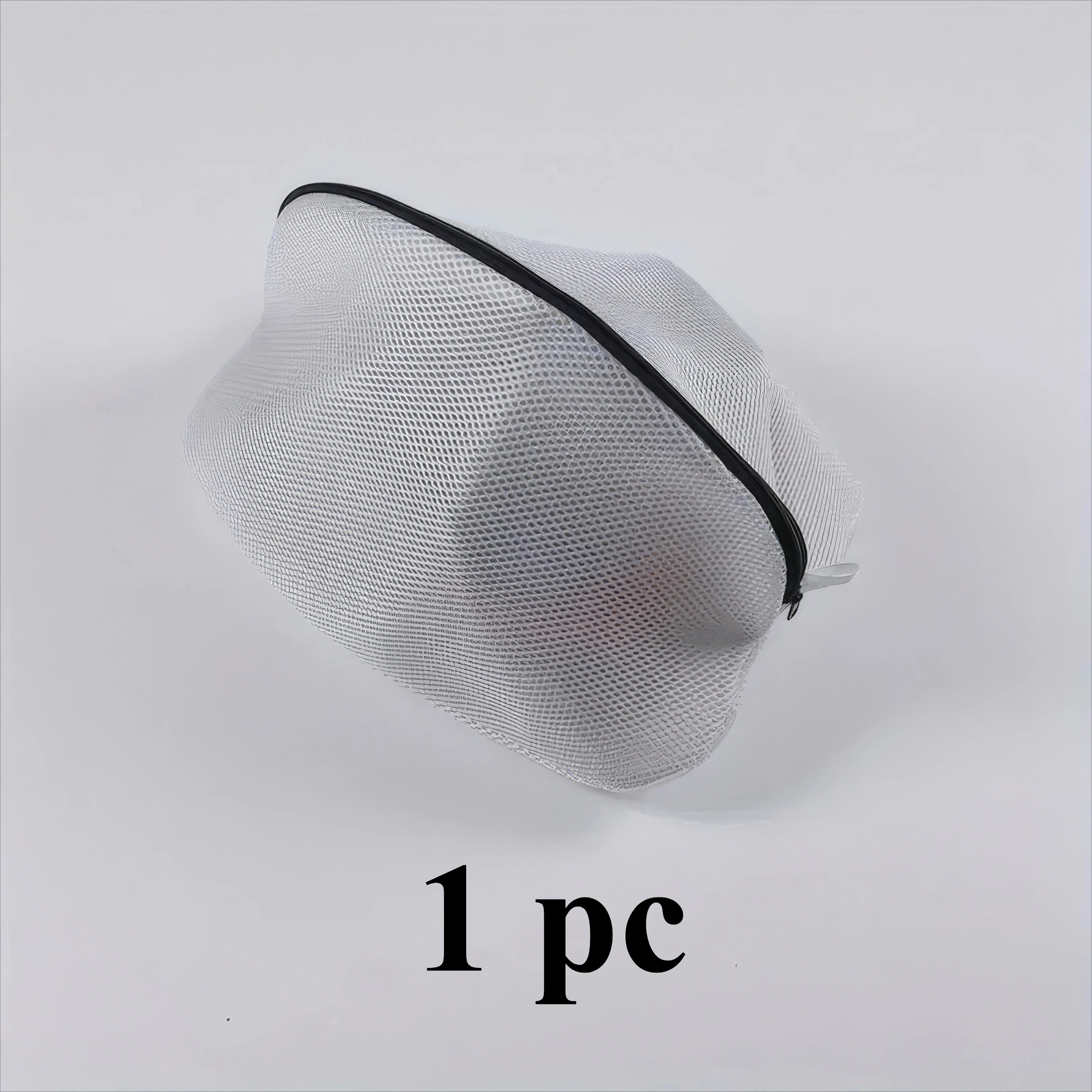 1  Shoe Wash Bag in White, 
with Zipper Closure and Mesh Anti Deformation Design,
 Suitable for Sports Shoes and Boots