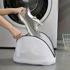 1  Shoe Wash Bag in White, 
with Zipper Closure and Mesh Anti Deformation Design,
 Suitable for Sports Shoes and Boots