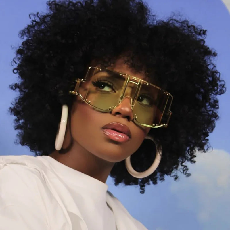 Fashion Square Goggle Sunglasses Women Oversized Metal Frame Vintage Glasses Men Shades Punk Glasses Luxury Brand Rivet Eyewear