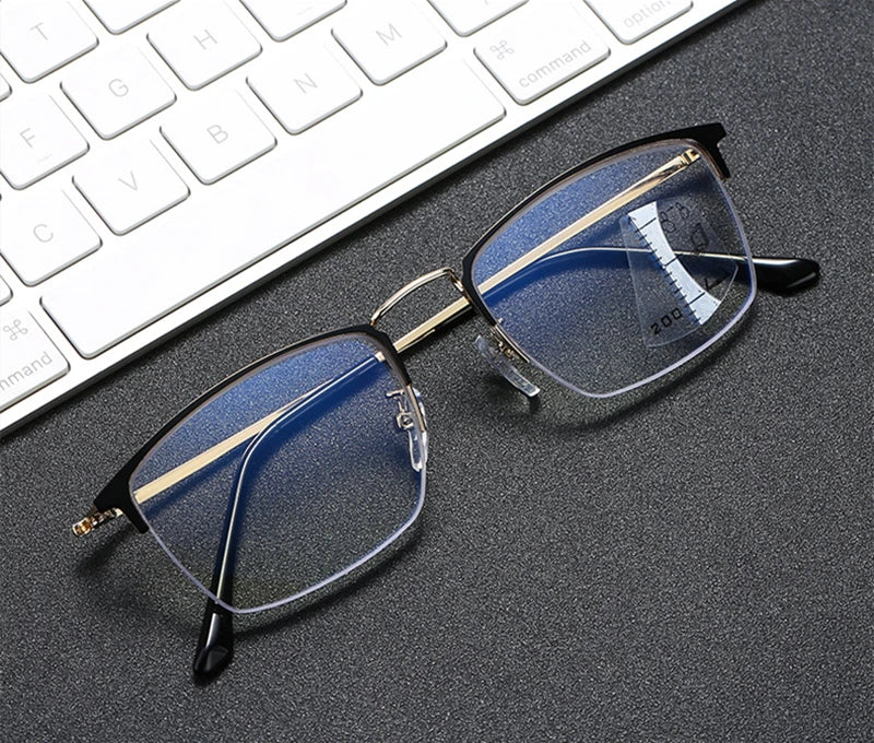 CLLOIO Titanium Alloy Photochromic Reading Glasses Men Progressive Multifocal Glasses Women Anti Blue Light Hyperopia Glasses