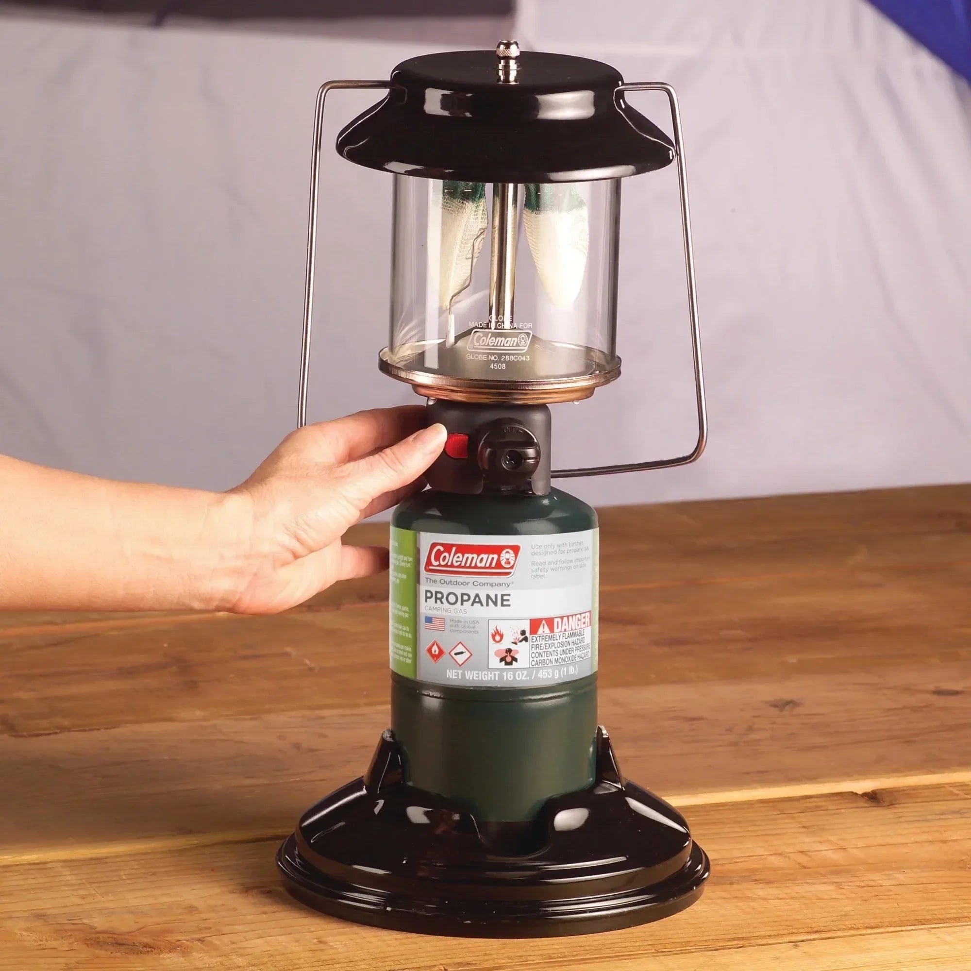 Quick-Pack 810 Lumens 2-Mantle Propane Lantern with Carry Case, Black, 

Bright Portable Camping Light