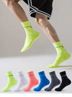 5 Pairs Professional sports socks 
Quick-drying ,
Fit sweat-absorbing training ,running and Ride