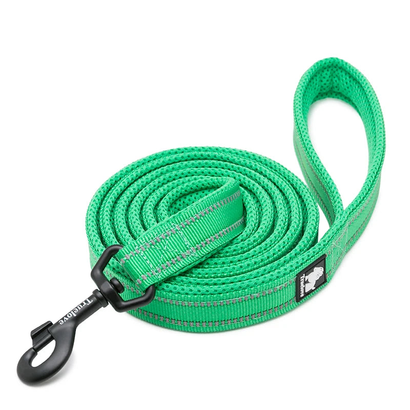 Winhyepet Dog Leash with Padded Handle .
Training,  Durable 200cm Luxury  for Small ,Medium , Large Dogs