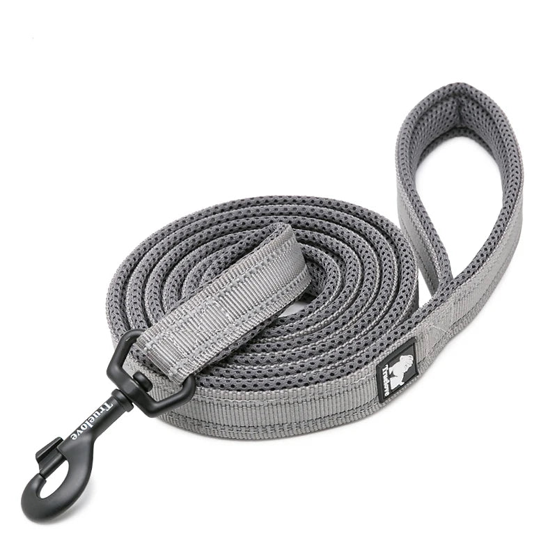 Winhyepet Dog Leash with Padded Handle .
Training,  Durable 200cm Luxury  for Small ,Medium , Large Dogs