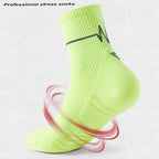 5 Pairs Professional sports socks 
Quick-drying ,
Fit sweat-absorbing training ,running and Ride