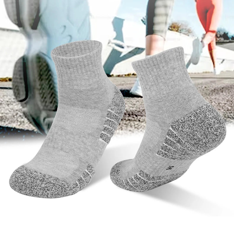 6 pairs Outdoor sports socks 
Thickened towel bottomed hiking 
 Sweat-absorbing short tube sports running Men / women