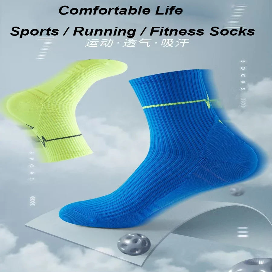 5 Pairs Professional sports socks 
Quick-drying ,
Fit sweat-absorbing training ,running and Ride
