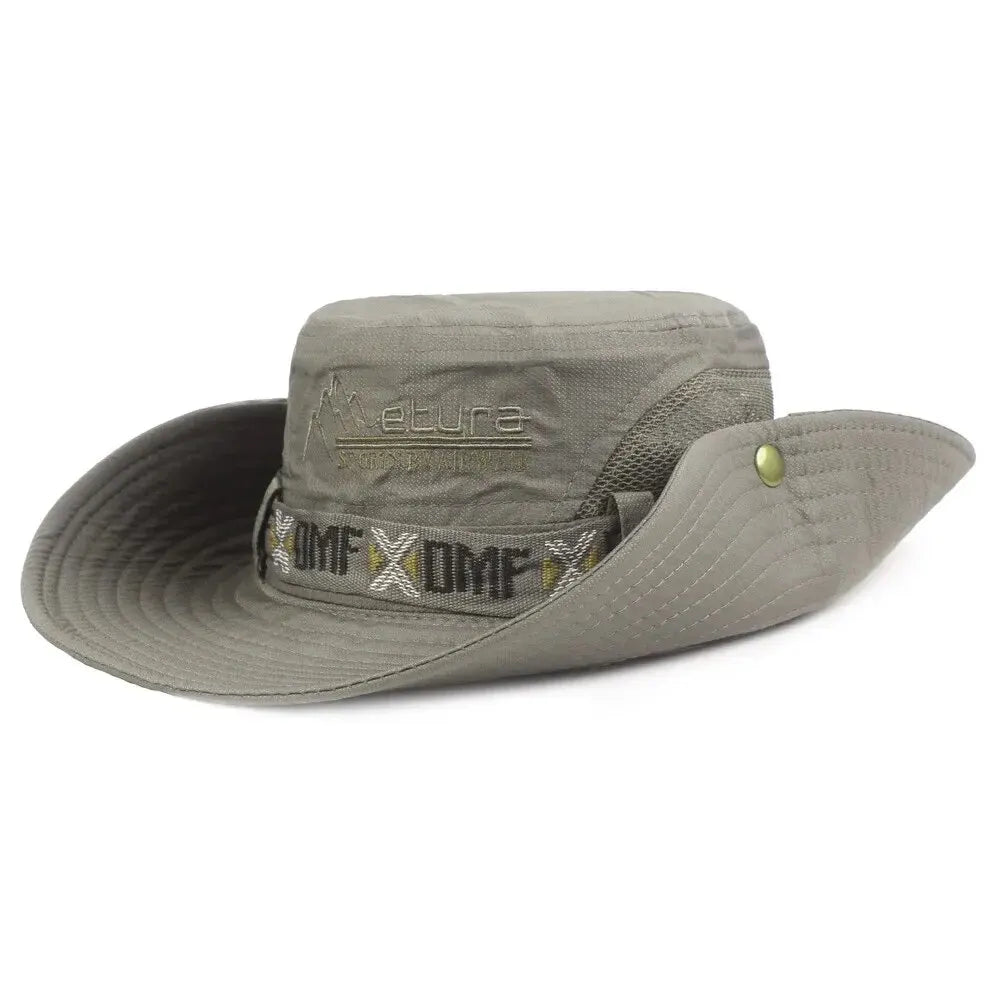 Sun shading hat, with chin strap