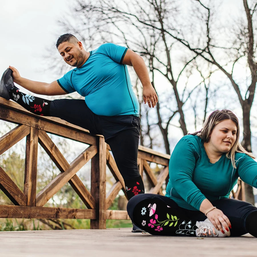 4 Pairs --Plus Size,    Compression Socks For Men And Women - 
Support Knee-High Socks, Ideal for Running, Cycling, Travel, and Soccer